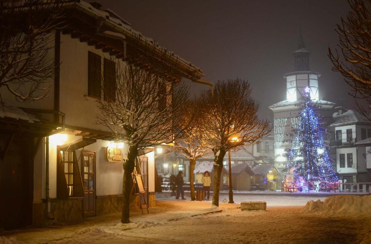 Art - M Gallery Trjavna Kültér fotó